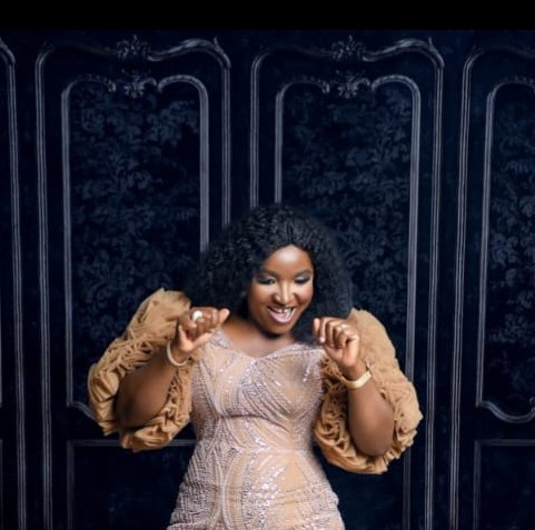 Elegant Mrs Grace Bature